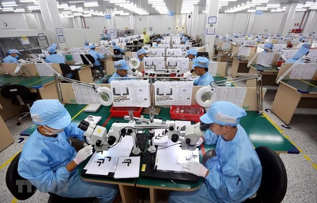 Vietnam attracts nearly 16.8 bln USD in FDI in eight months